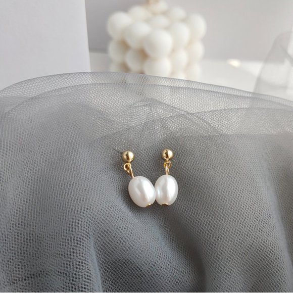 💕💕Last one Pearl Charm Drop Earrings - Picture 5 of 8